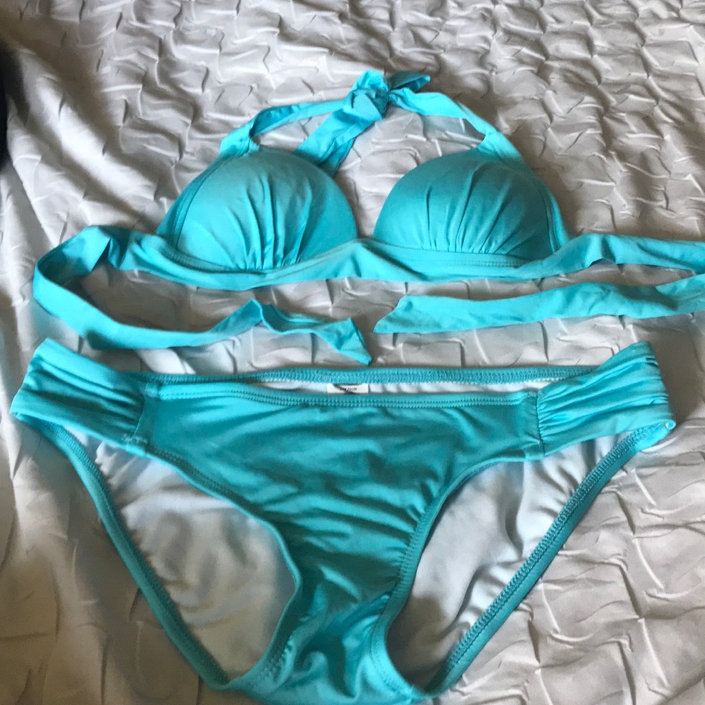 Bikini Xhilaration